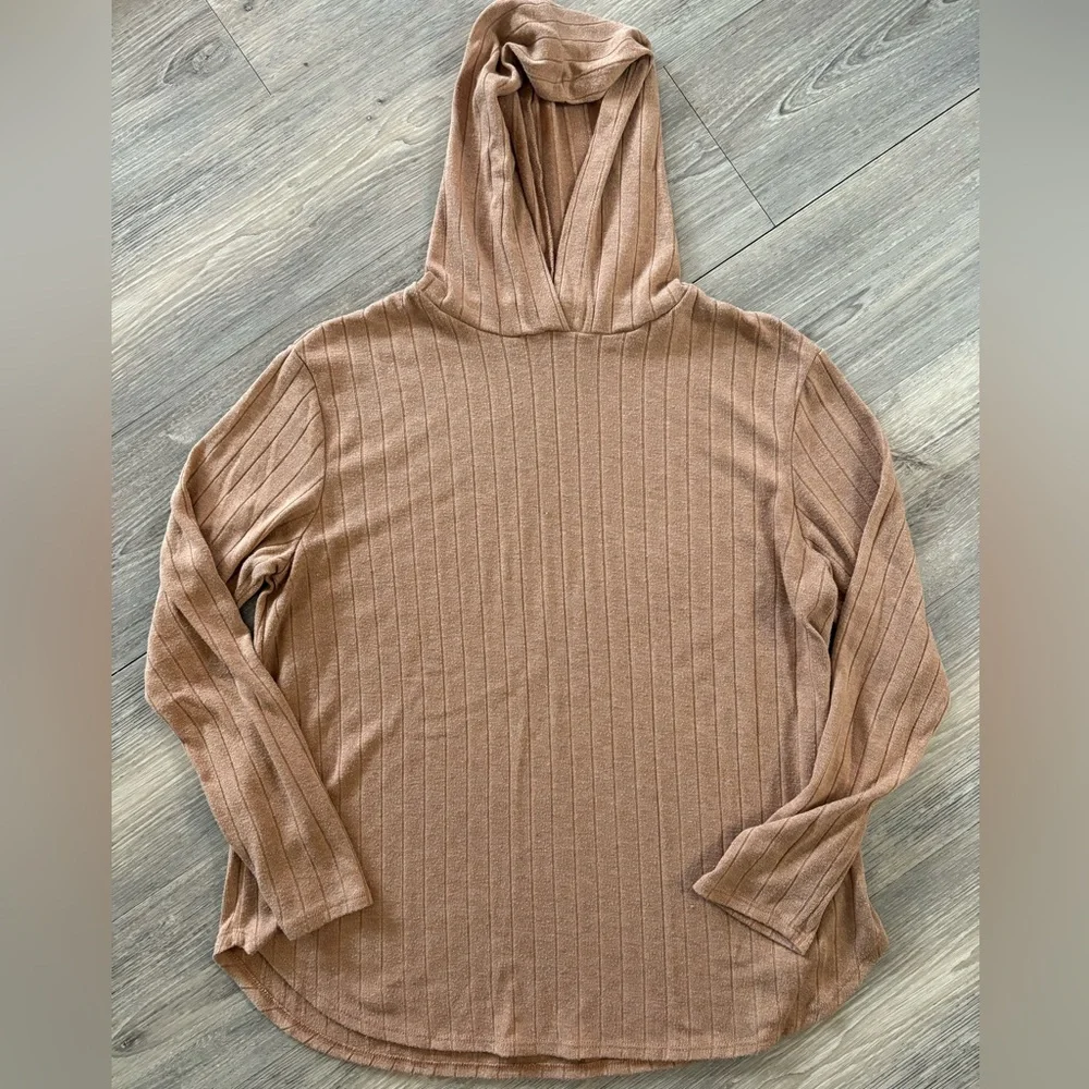 Lightweight Hoodie Sweater - Picture 1 of 2